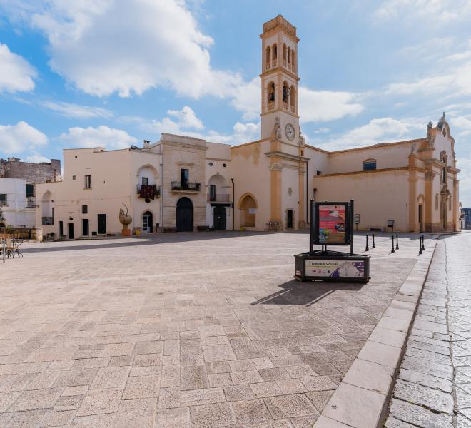Un Soggiorno da Sogno a Specchia: Il Cuore del Salento Autentico