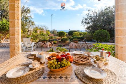 VILLA “DOLCE VITA” – OASI DI RELAX TRA ULIVI E MARE  