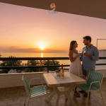 Quando il mare è davanti casa, la vacanza cambia completamente.